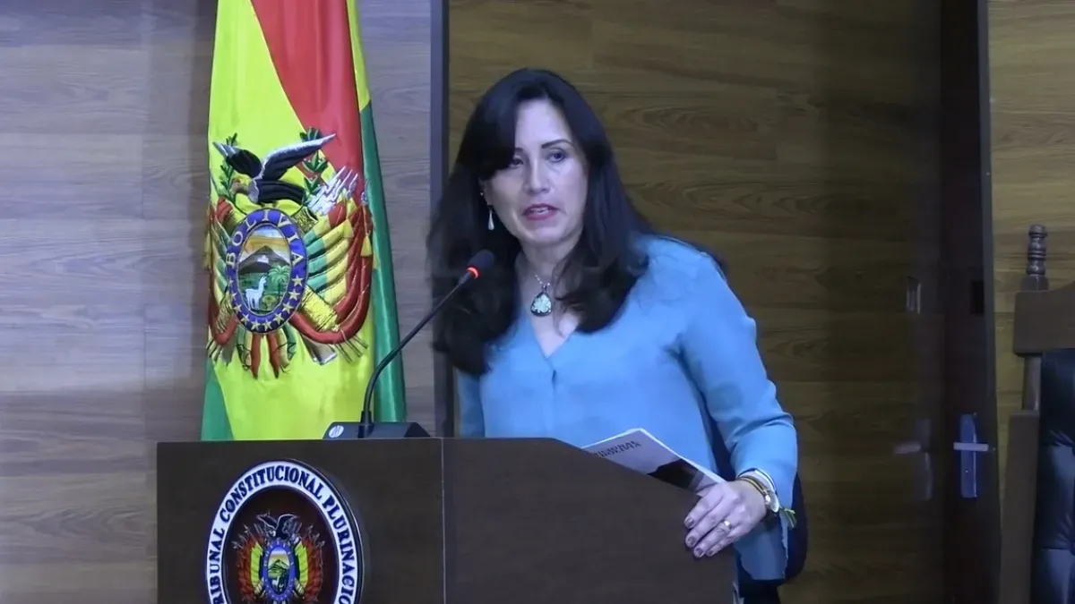 ‘Se ha restablecido la legalidad y la institucionalidad’: Paola Prudencio jura como nueva presidenta del TCP