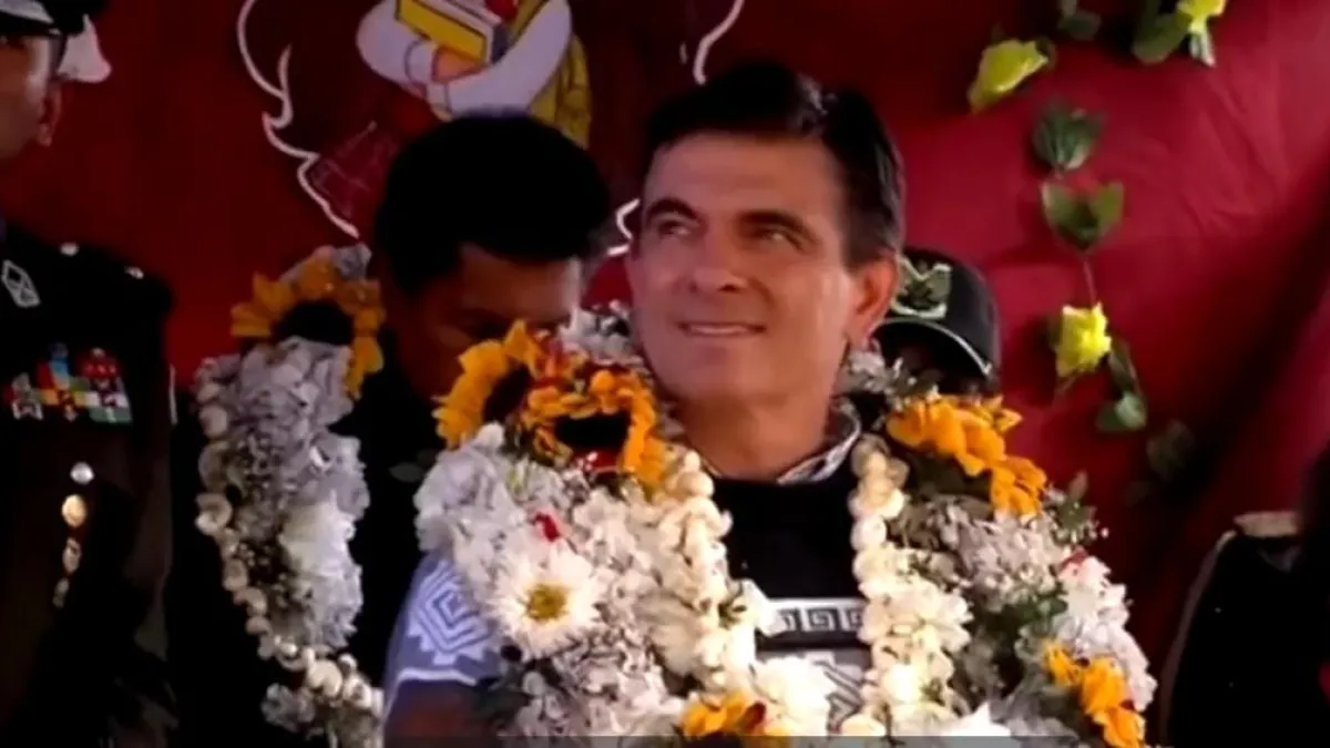 Rodrigo Paz inaugura el año escolar en Copacabana